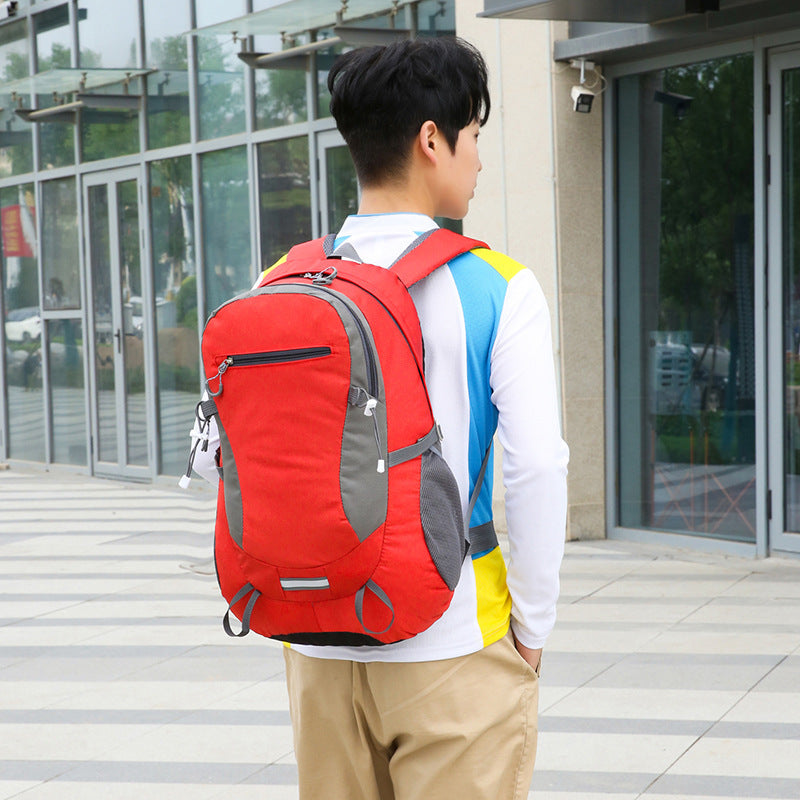 Nylon Waterproof Light Walking Travel Mountaineering Bag Men And Women