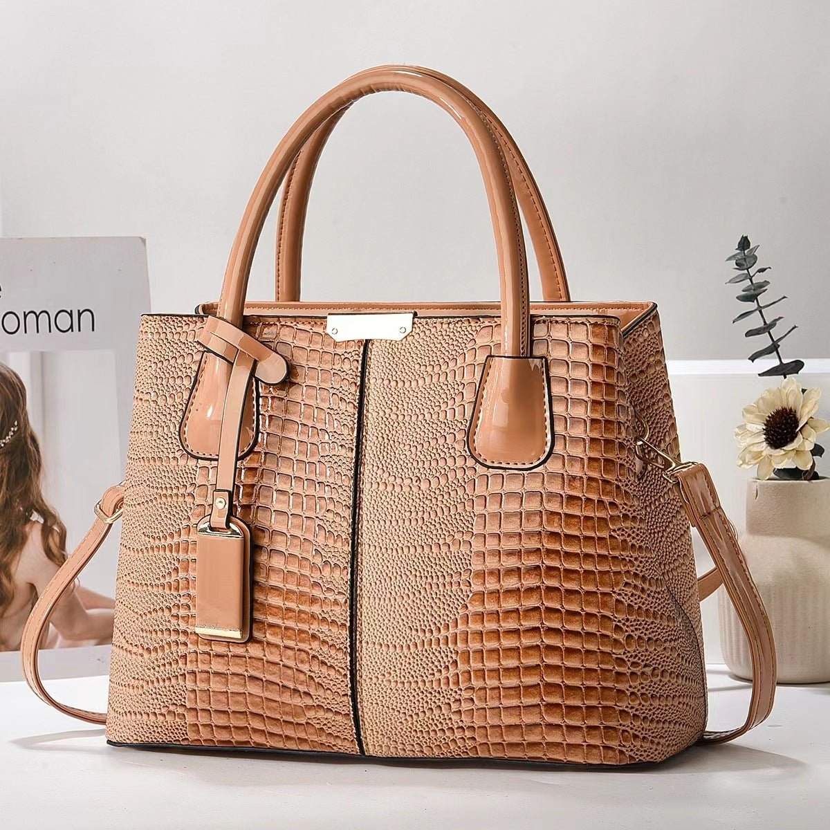 Fashionable And Textured Large - capacity Women's Handbag - product type - NovaVisio